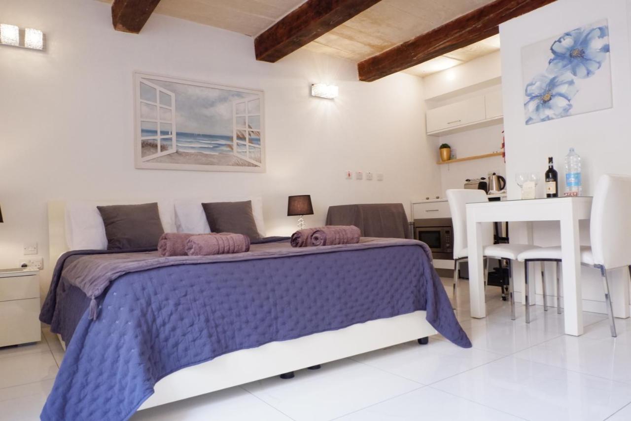 Spqr Studios Valletta Luaran gambar