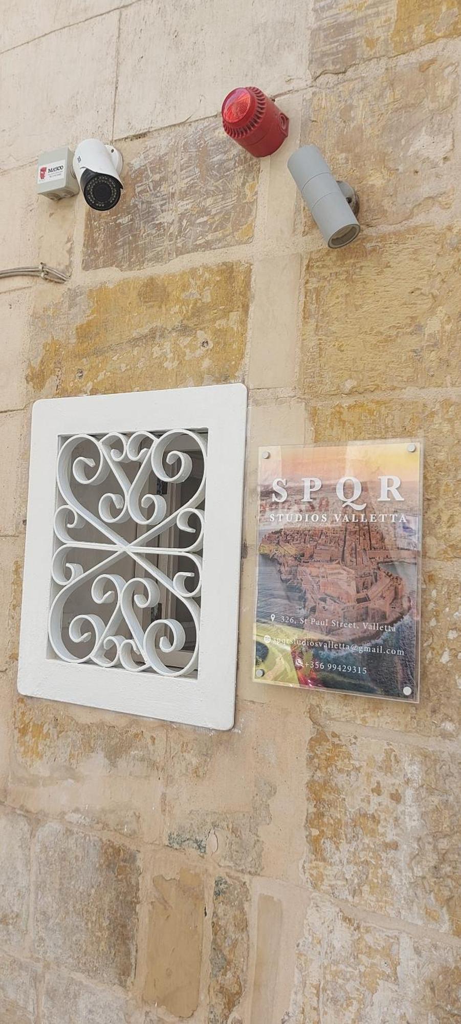 Spqr Studios Valletta Luaran gambar